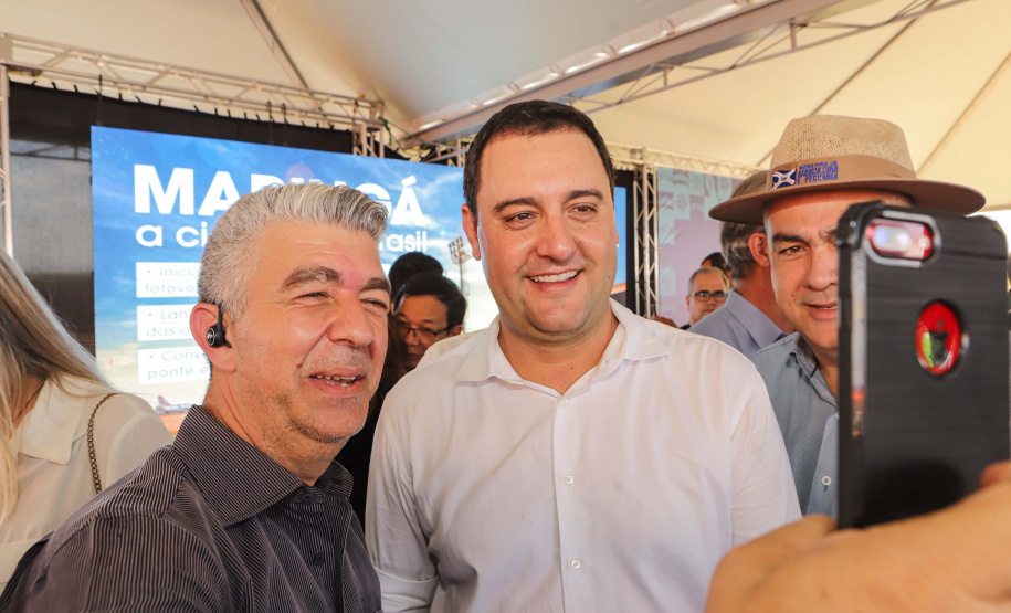 O governador Carlos Massa Ratinho Junior anunciou o início da usina fotovoltaica no aeroporto de Maringá.