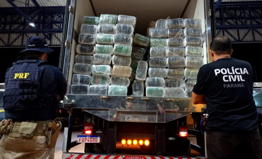 PCPR e PRF apreendem mais de 1,9 tonelada de maconha em Cascavel