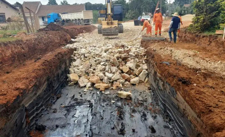 overno do Estado libera R$ 8 milhões para pavimentação em Araucária