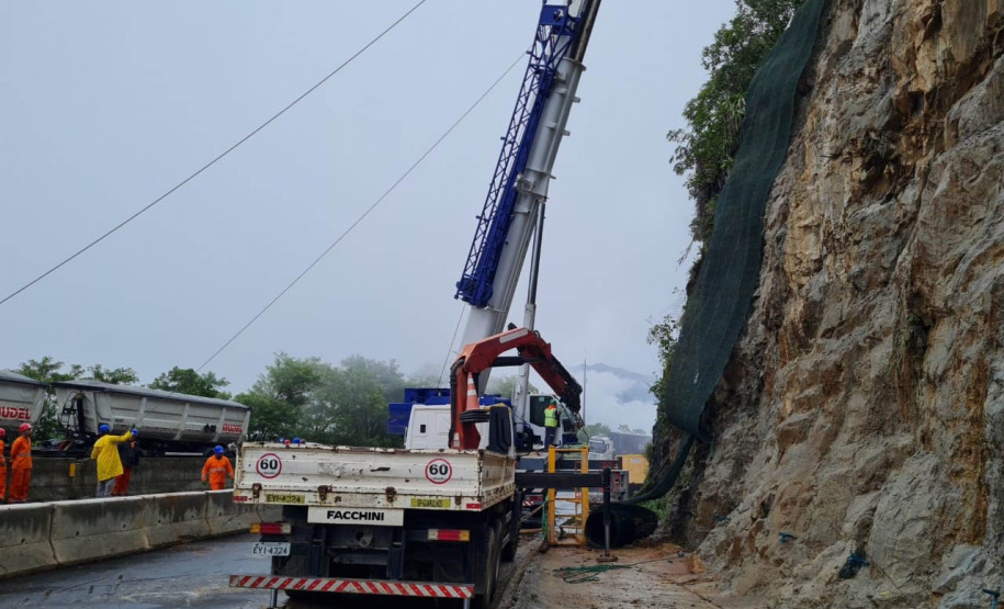 Obra do DER no km 41 da BR-277 chega a 70% de execução neste final de semana