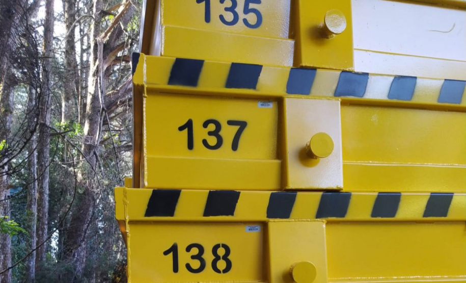 O Projeto Patrulha Ambiental – Coleta de Resíduos de Construção Civil (RCC), desenvolvido pelo Instituto Água e Terra, finaliza em abril a entrega de 268 caçambas para 67 municípios do Paraná. O investimento do Governo do Estado é de R$ 21,5 milhões