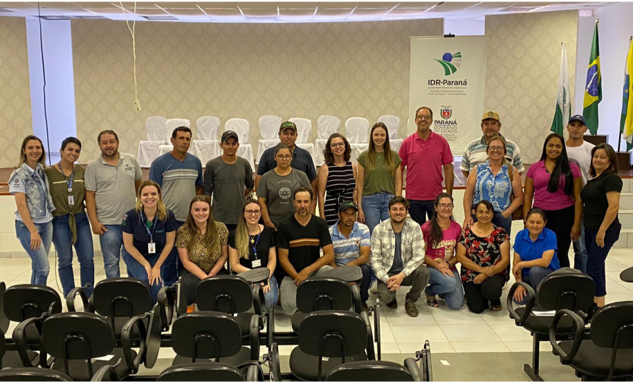 Com orientação do IDR-Paraná produtores de queijo criam Associação