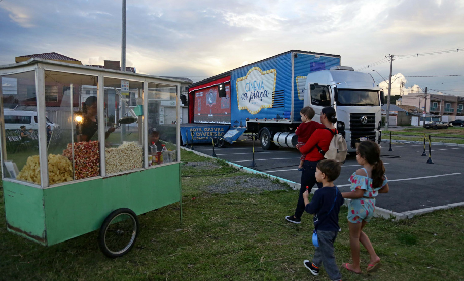 Cinema na Praça Curitiba