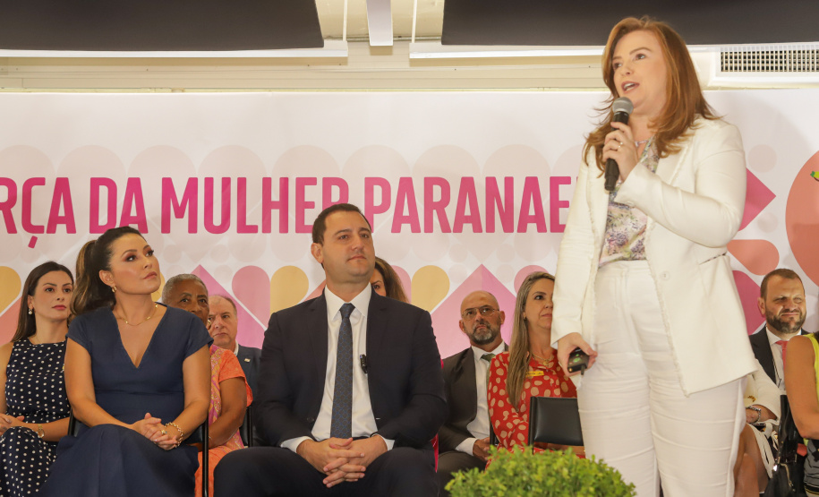 O governador Carlos Massa Ratinho Junior sancionou nesta terça-feira (21) a criação do Fundo Estadual dos Direitos da Mulher (FEDIM/PR).