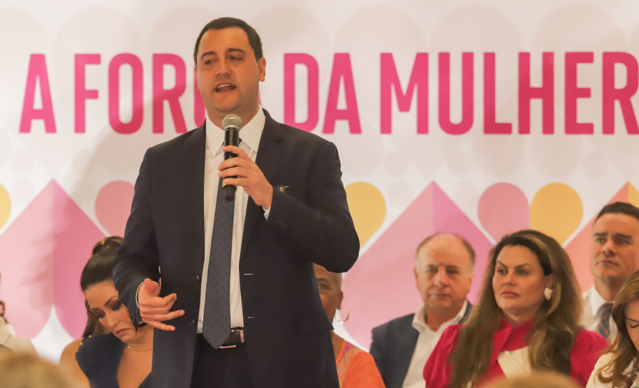 O governador Carlos Massa Ratinho Junior sancionou nesta terça-feira (21) a criação do Fundo Estadual dos Direitos da Mulher (FEDIM/PR).