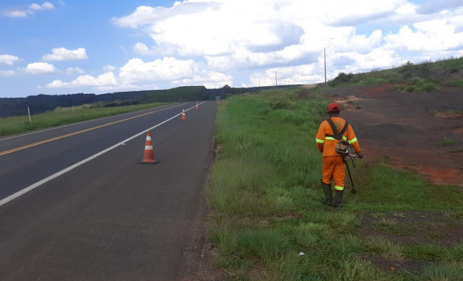 DER/PR recupera rapidamente quedas de barreiras em rodovia nos Campos Gerais