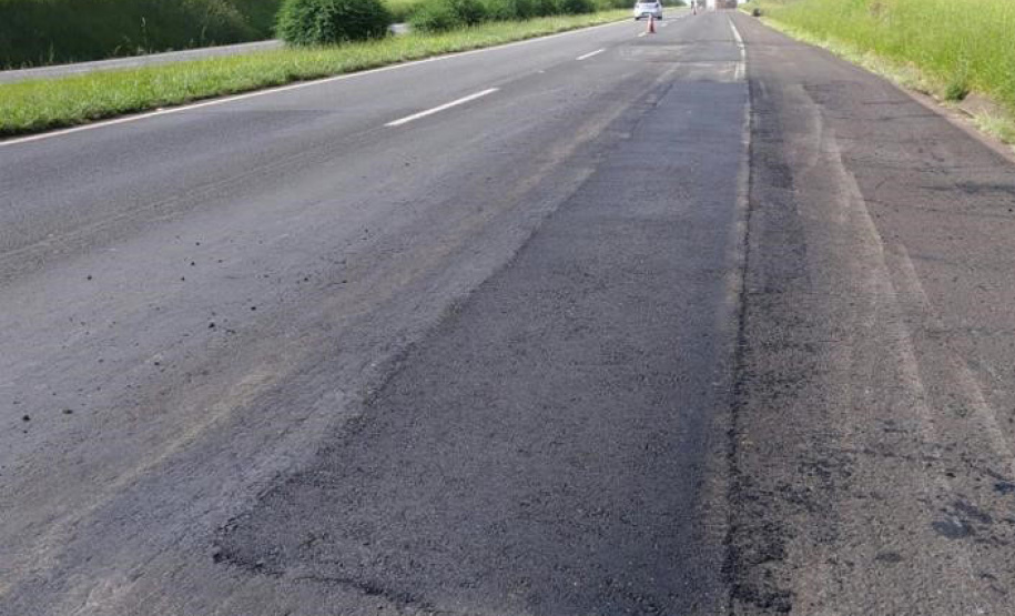 DER/PR recupera rapidamente quedas de barreiras em rodovia nos Campos Gerais
