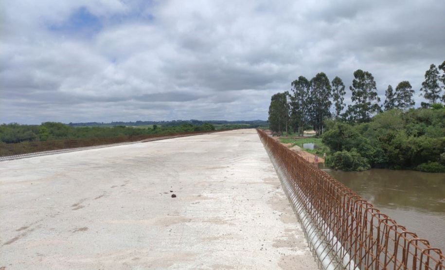 Novo contorno de Castro deve entregar ponte em breve