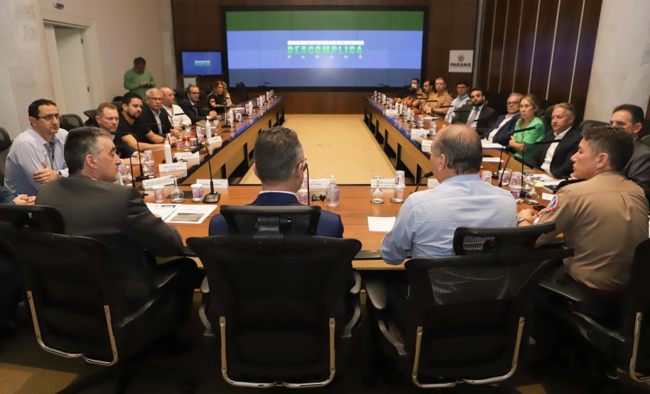 Programa Descomplica Paraná