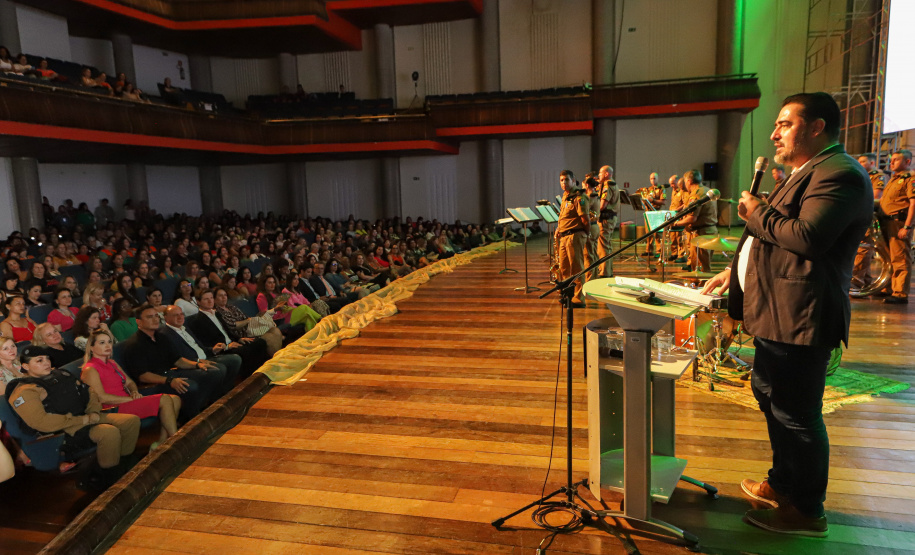 No Dia da Mulher, o governo do Paraná, por meio da Escola de Gestão, realizou homenagem no Canal da Música.