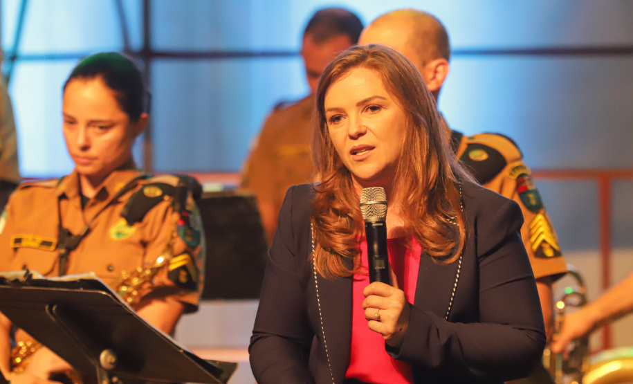 No Dia da Mulher, o governo do Paraná, por meio da Escola de Gestão, realizou homenagem no Canal da Música.