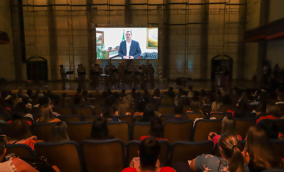 No Dia da Mulher, o governo do Paraná, por meio da Escola de Gestão, realizou homenagem no Canal da Música.