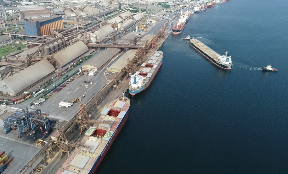 Novas tabelas tarifárias entram em vigor no próximo dia 1 nos portos do Paraná