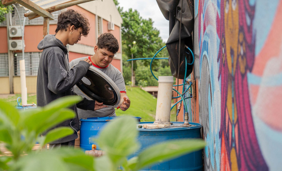 Colégio de Foz do Iguaçu produz biogás e ensina sustentabilidade a partir de projeto universitário