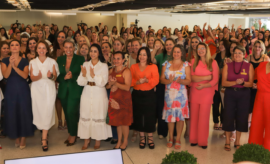 Encontro de Primeiras Damas do Paraná que aconteceu no Museu Oscar Niermeyer.