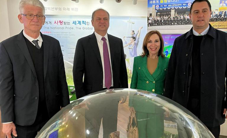 Com visita à agência sanitária da Coreia do Sul, Paraná quer acelerar venda de carne suína