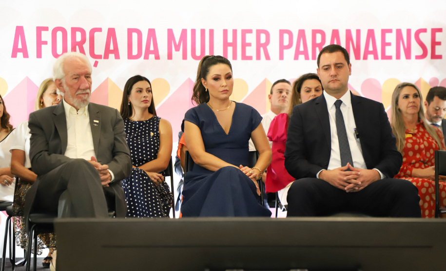 O governador Carlos Massa Ratinho Junior sancionou nesta terça-feira (21) a criação do Fundo Estadual dos Direitos da Mulher (FEDIM/PR).