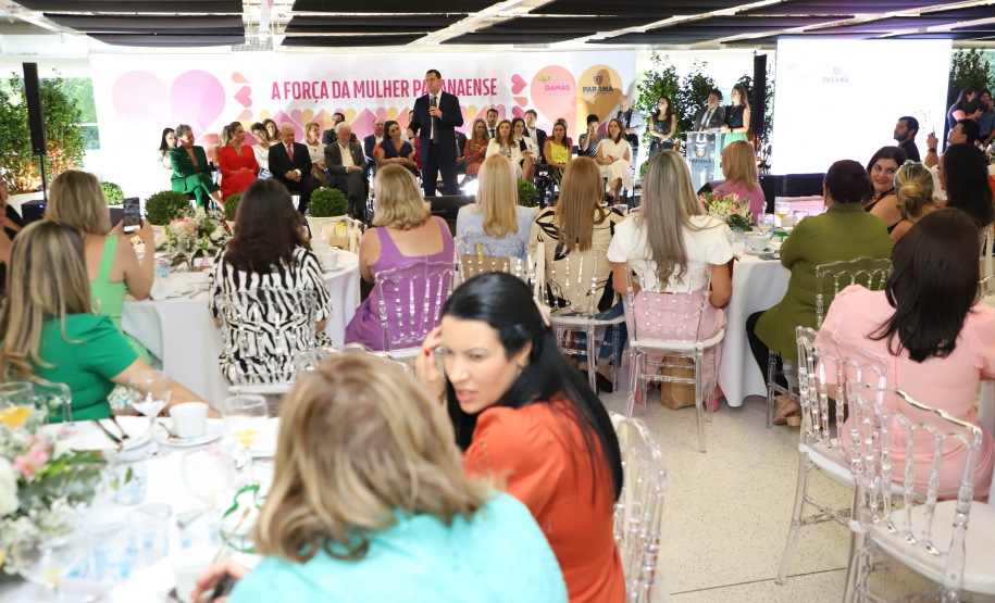 O governador Carlos Massa Ratinho Junior anunciou nesta terça-feira (21) um pacote de ações do Governo do Estado focadas na promoção da igualdade de gênero e combate à violência contra a mulher.