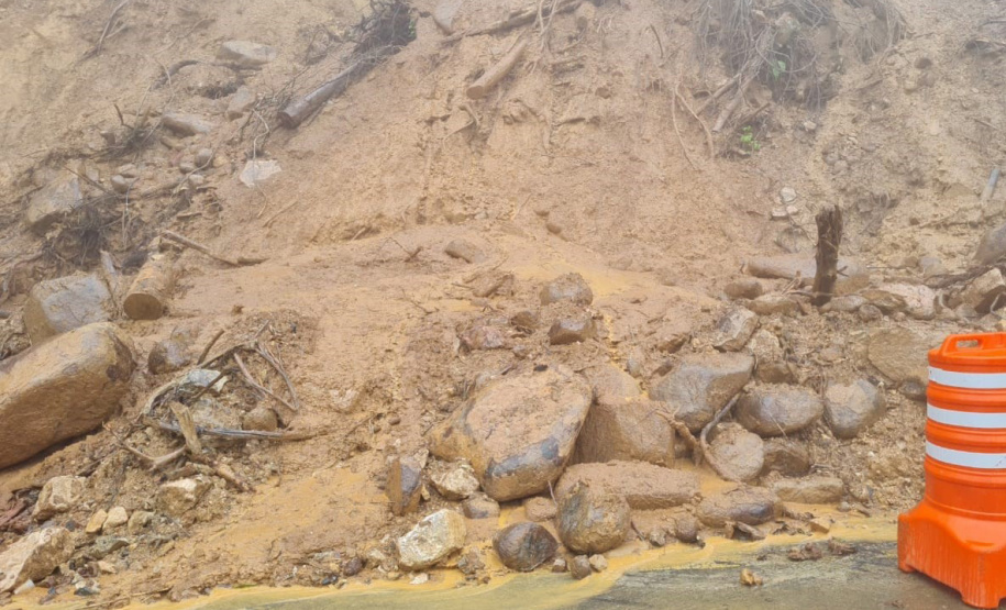 Estrada da Graciosa está interditada devido às chuvas