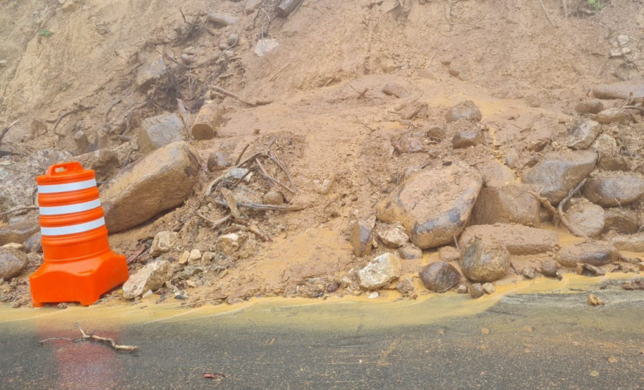 Estrada da Graciosa está interditada devido às chuvas