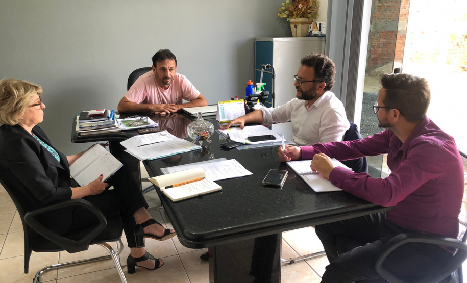 Fomento Paraná oferece crédito do Paraná Recupera para ajudar Bandeirantes