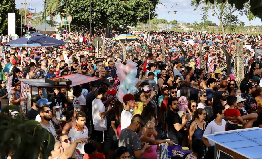 Porto de Paranaguá celebra 88 anos com passeio ciclístico e show da Esquadrilha da Fumaça