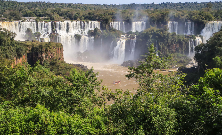 Fomento Paraná recebe mais R$ 23 milhões para financiar empresas do setor de turismo