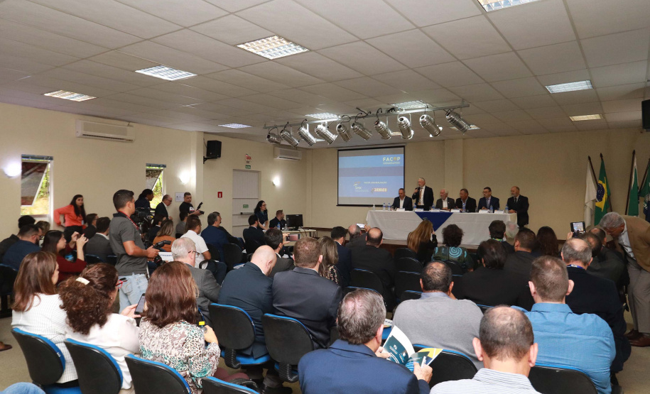 Governador em exercício participa do 3° Encontro Empresarial da FACOP