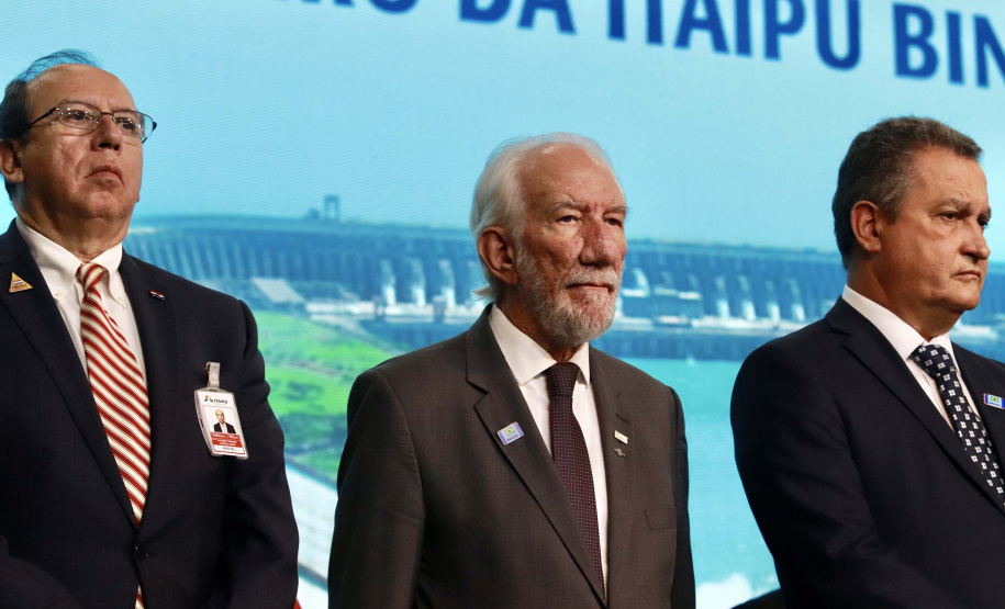 GOVERNADOR EM EXERCÍCIO - FOZ