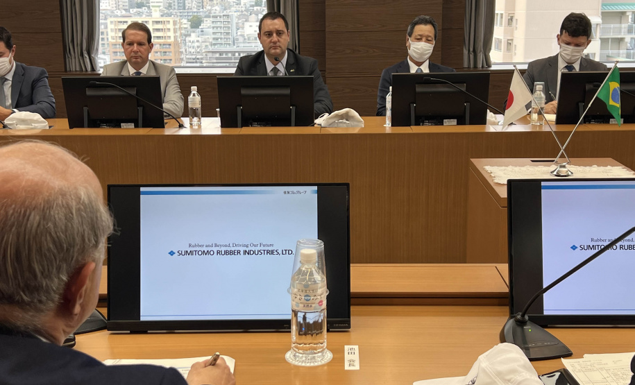 Governador anuncia novo investimento de R$ 1 bilhão da Sumitomo no Paraná