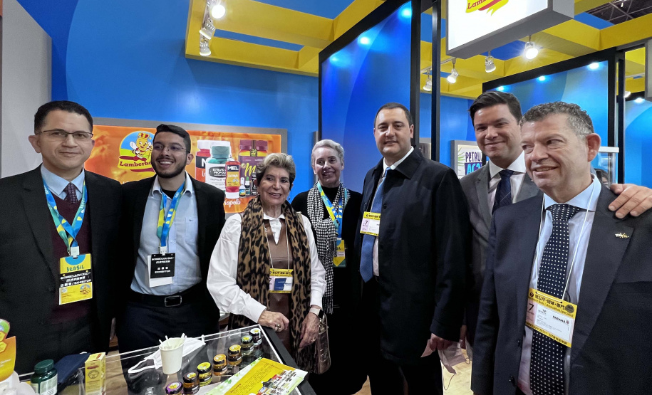 O governador Carlos Massa Ratinho Junior participou nesta terça-feira (07) de uma reunião com o vice-ministro da Agricultura, Silvicultura e Pesca do Japão, Atsushi Nonaka.