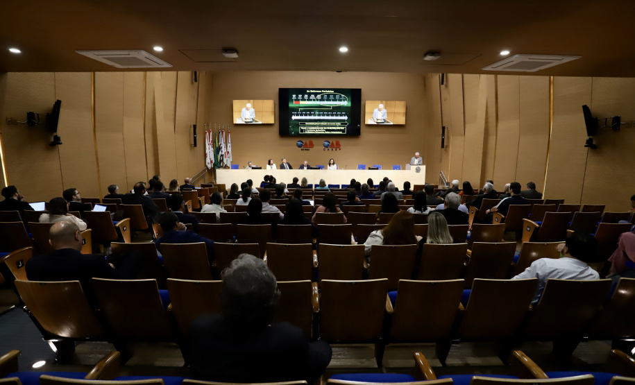 Paraná apresenta proposta de modelo de concessão portuária em evento da OAB-SP