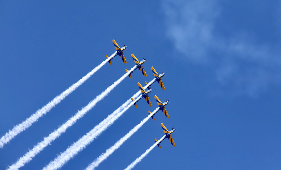 Porto de Paranaguá celebra 88 anos com passeio ciclístico e show da Esquadrilha da Fumaça