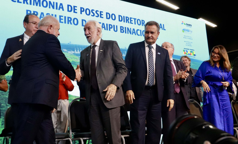 GOVERNADOR EM EXERCÍCIO - FOZ