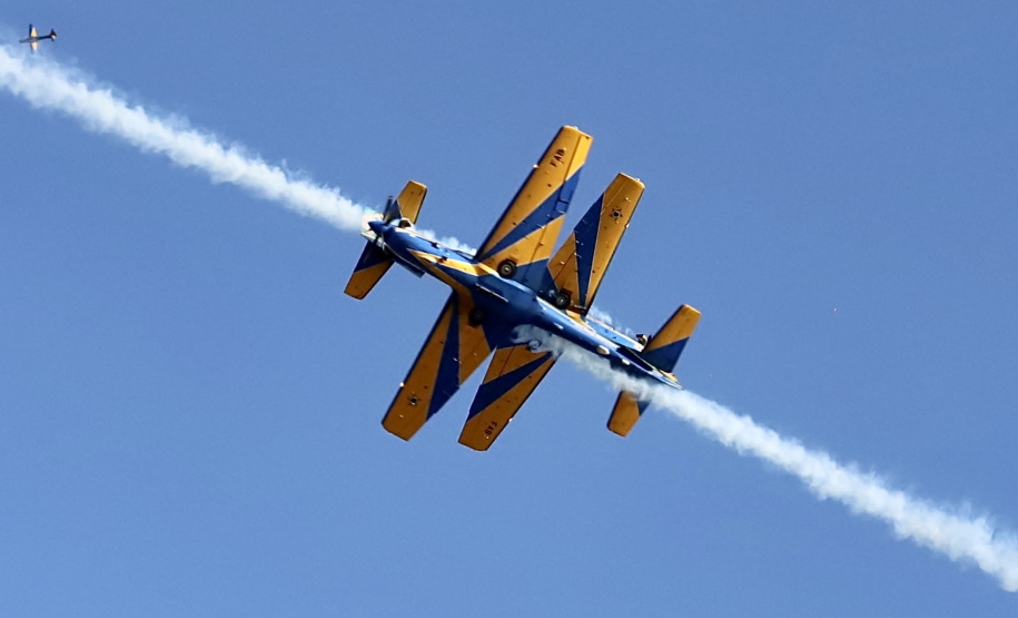 Porto de Paranaguá celebra 88 anos com passeio ciclístico e show da Esquadrilha da Fumaça