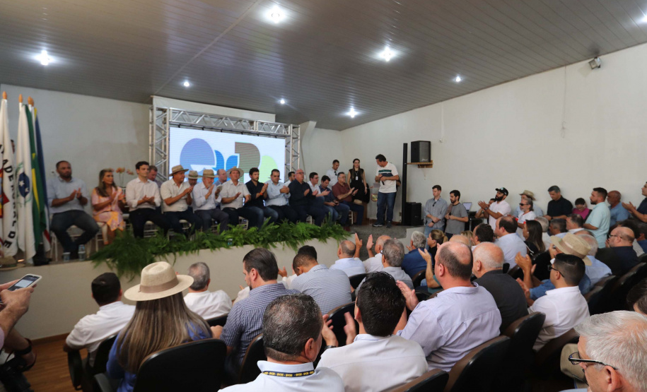 Com foco na sustentabilidade, IDR-Paraná recebe mais de 900 pessoas na ExpoParanavaí