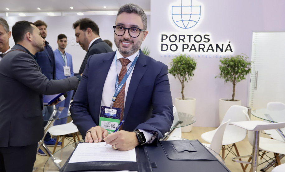 Portos do Paraná assina novo contrato de arrendamento para área localizada no cais do Porto de Paranaguá
