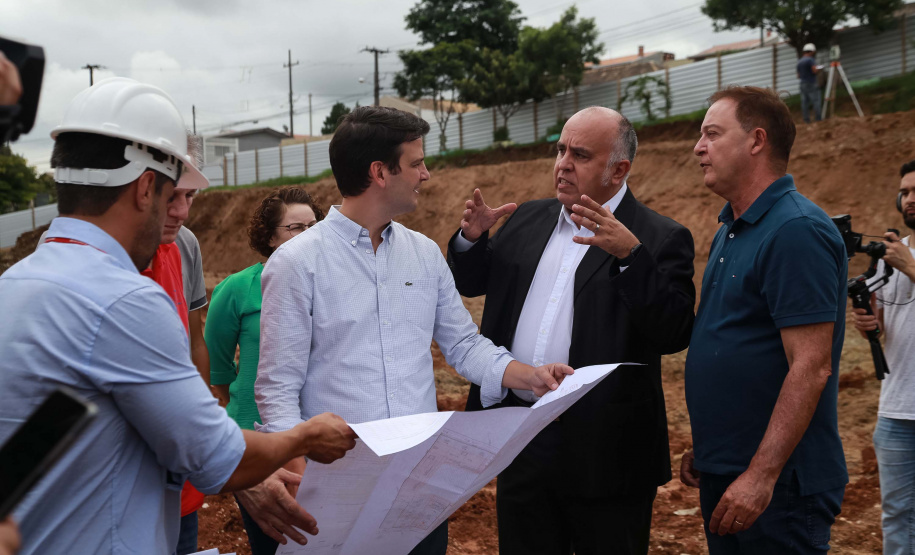 SESA-SECID - HOSPITAL EM COLOMBO