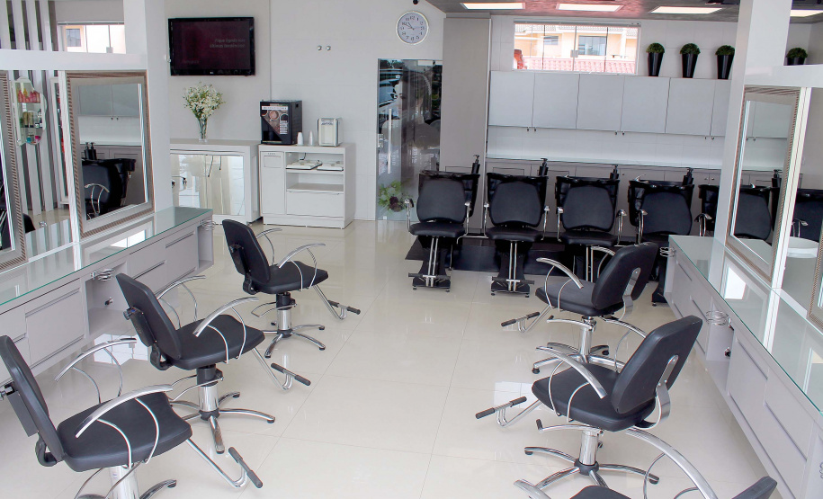 Empreendedora Maria Cristina salão