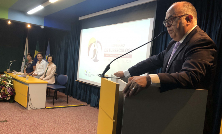 Saúde promove seminário e aborda importância do tratamento contra a tuberculose