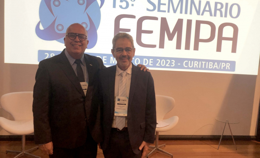 Saúde participa de seminário para alinhar e qualificar estratégias de assistência à saúde no Paraná