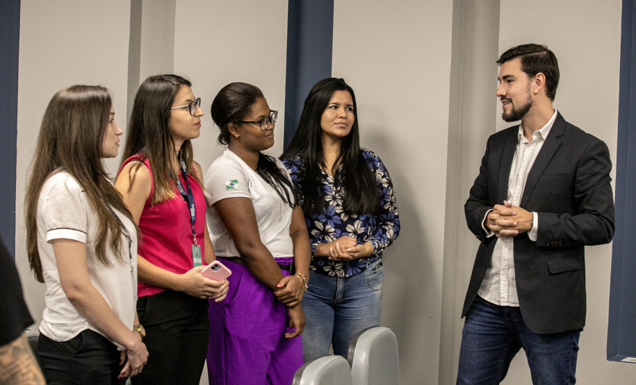 Portos do Paraná reservará a funcionárias 50% das vagas em cursos nacionais e internacionais