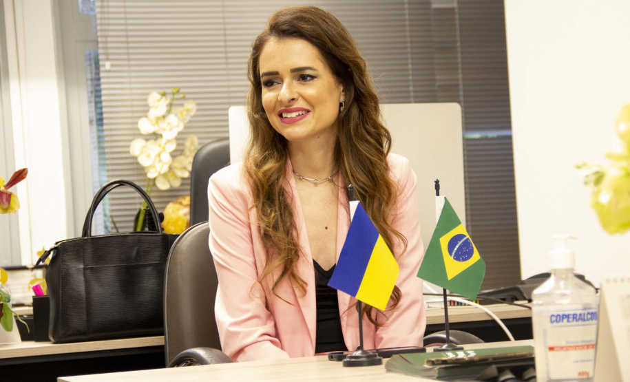 UEM recepciona professora ucraniana por meio de programa do Estado