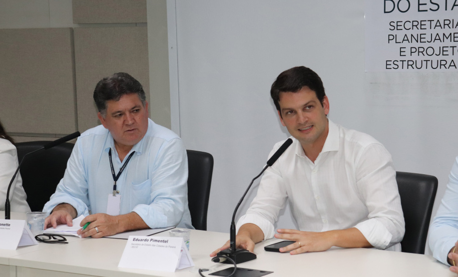 Pimentel toma posse e preside a primeira Reunião Extraordinária do ConCidades /PR