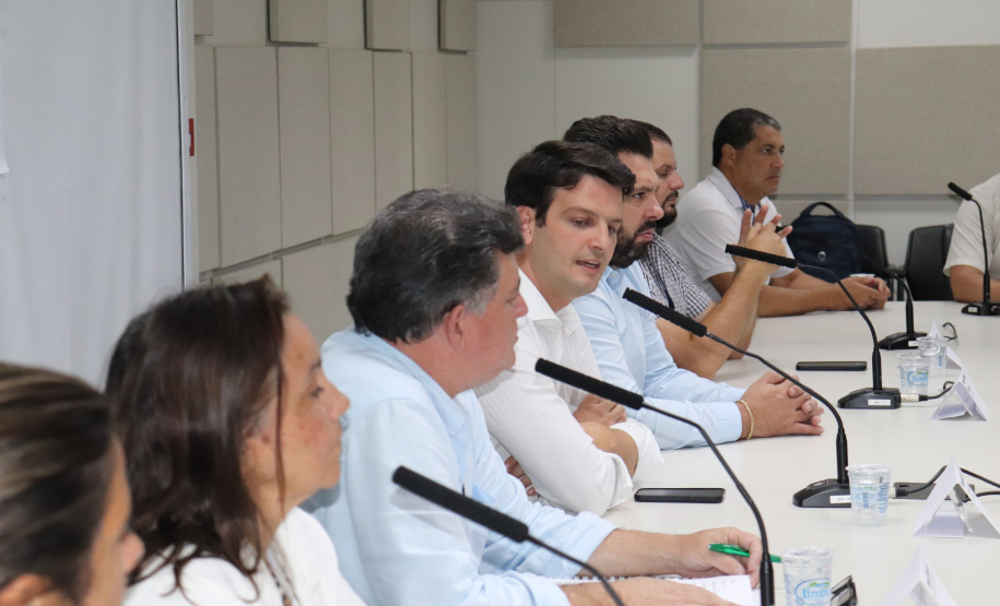 Pimentel toma posse e preside a primeira Reunião Extraordinária do ConCidades /PR