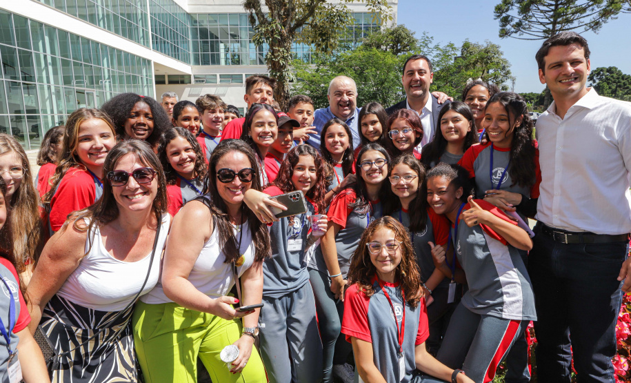 Abelhas nativas - jardins do palácio