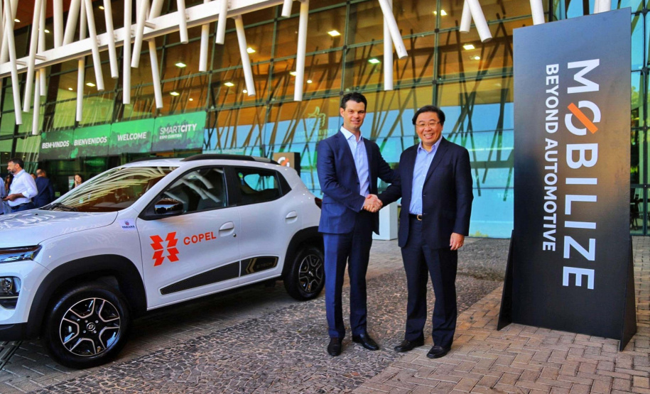 Copel inicia implementação de frota de veículos elétricos