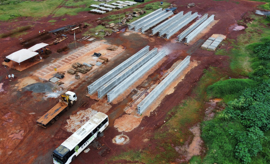 Ponte - Solda da via de rolamento da Plataforma de Inspeção e Manutenção da Ponte