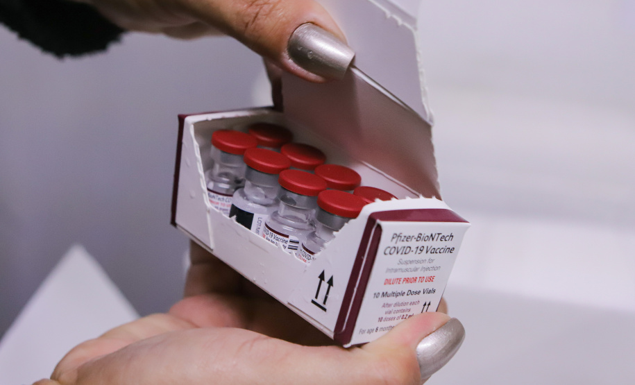 Paraná volta a receber vacinas contra a Covid-19 para bebês e crianças