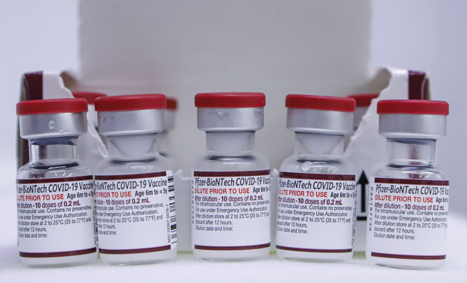 Paraná volta a receber vacinas contra a Covid-19 para bebês e crianças